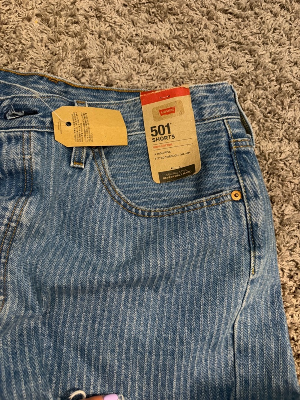 NWT Levi's Blue Striped High-Rise Button-Fly Jean Shorts - Picture 2 of 5